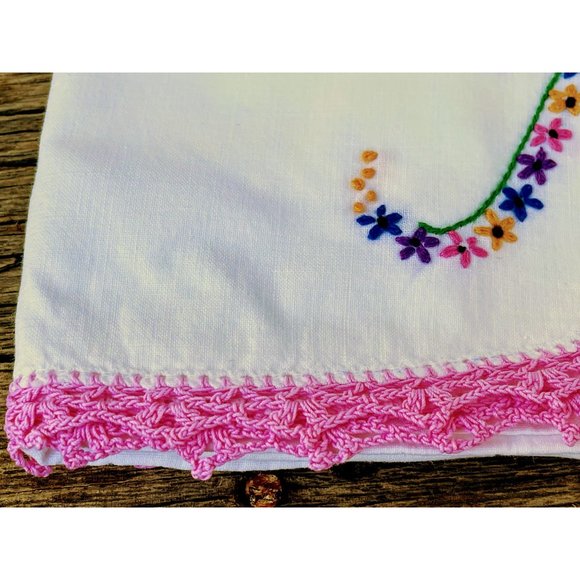 Vintage Pillow cases Embroidered "Mine" "Yours" - Picture 3 of 8